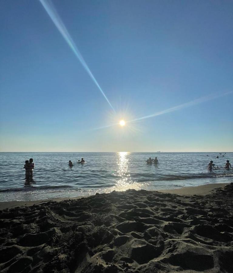 Del Mar Hotel Ureki Kültér fotó